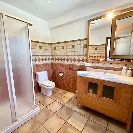 Luxury 5 Bedroom 4 Bath With Private Pool 빌라
