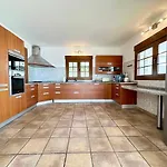 Luxury 5 Bedroom 4 Bath With Private Pool