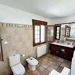 Luxury 5 Bedroom 4 Bath With Private Pool