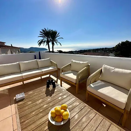 Villa Luxury 5 Bedroom 4 Bath With Private Pool *